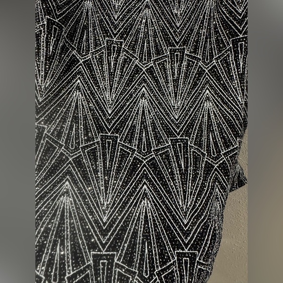 2/$15 H&M Bodysuit - Picture 4 of 6